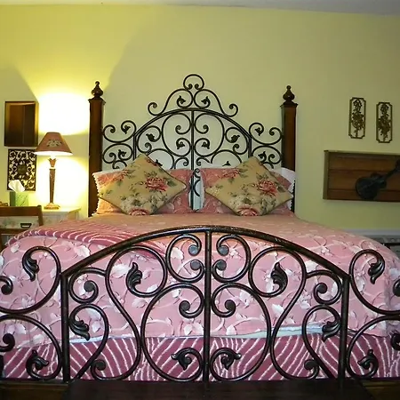 Garden Walk Inn-2