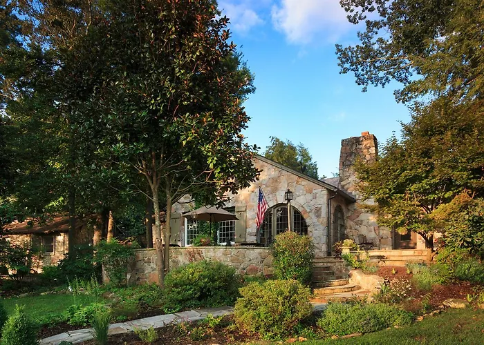 Chanticleer Inn Bed & Breakfast Lookout Mountain